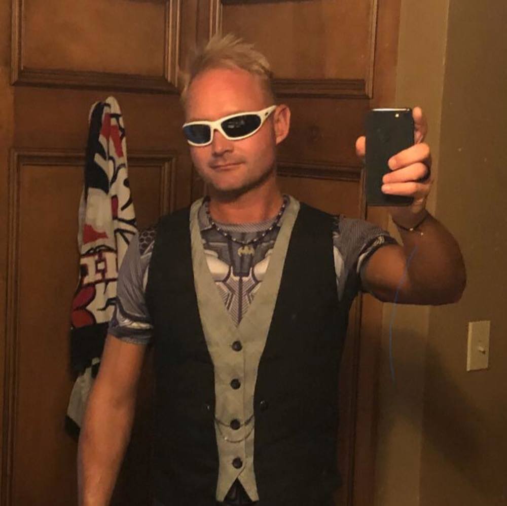 Meet your Posher, Coy